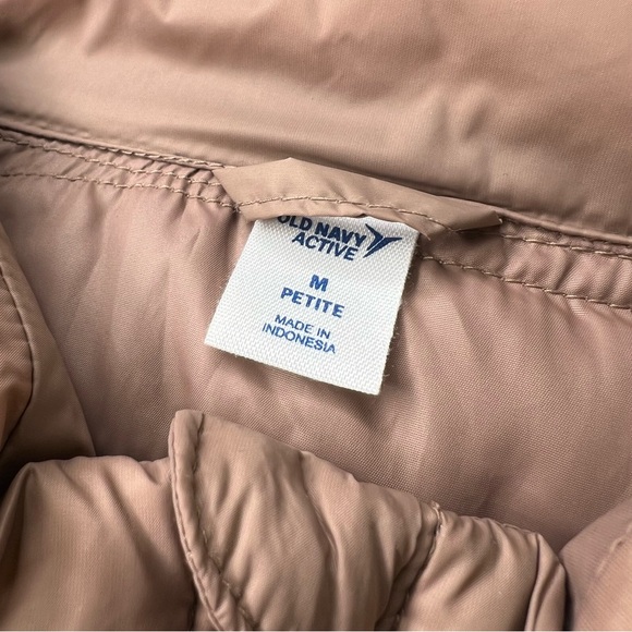 Old Navy Petite Dusted Chocolate Full Zip Narrow Channel Puffer Jacket Coat - Picture 9 of 11